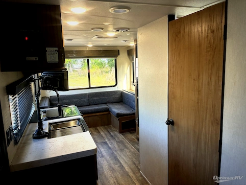 2024 Forest River Cherokee Grey Wolf 20RDSE RV Photo 4