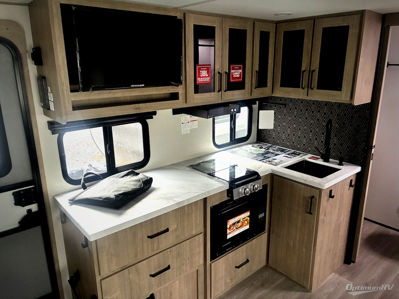 2026 Grand Design Imagine AIM 16MLA Photo 6