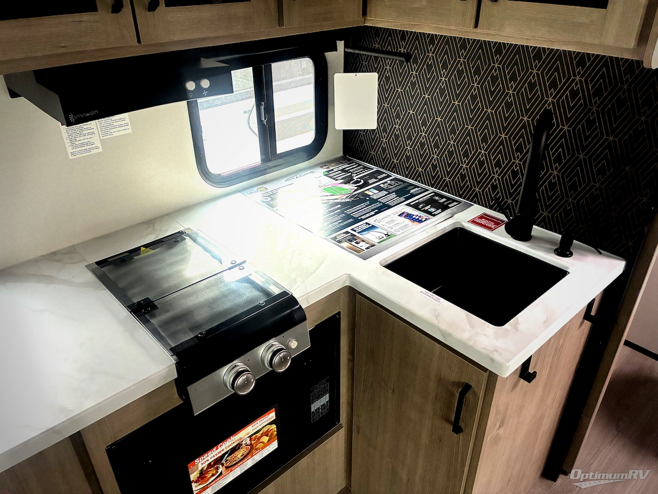 2026 Grand Design Imagine AIM 16MLA Photo 8