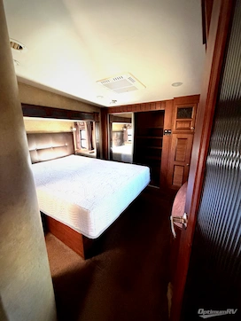 2013 Jayco Eagle Premier 321RLTS RV Photo 4
