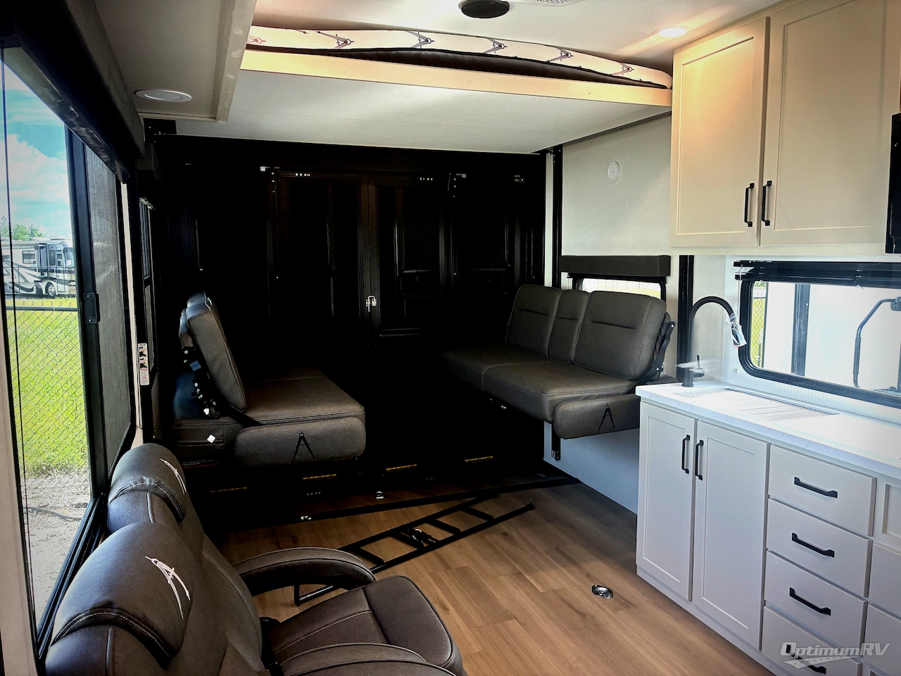 2026 Grand Design Momentum G-Class 21G Photo 4