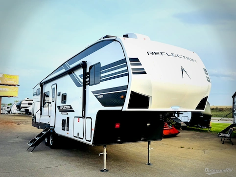 New 2026 Grand Design Reflection 100 Series 32BH Featured Photo