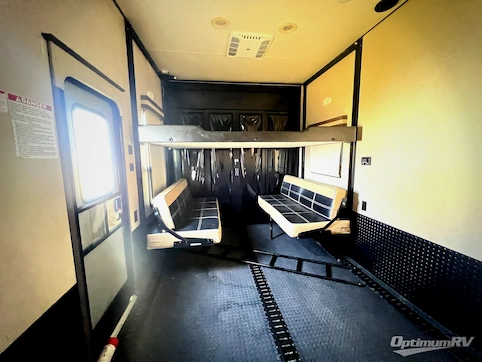 2017 KZ Venom 4020DQ RV Photo 4