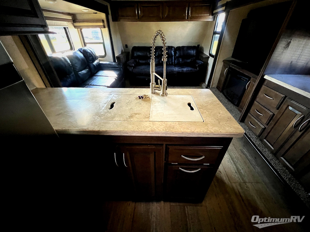 2017 KZ Venom 4020DQ Photo 15