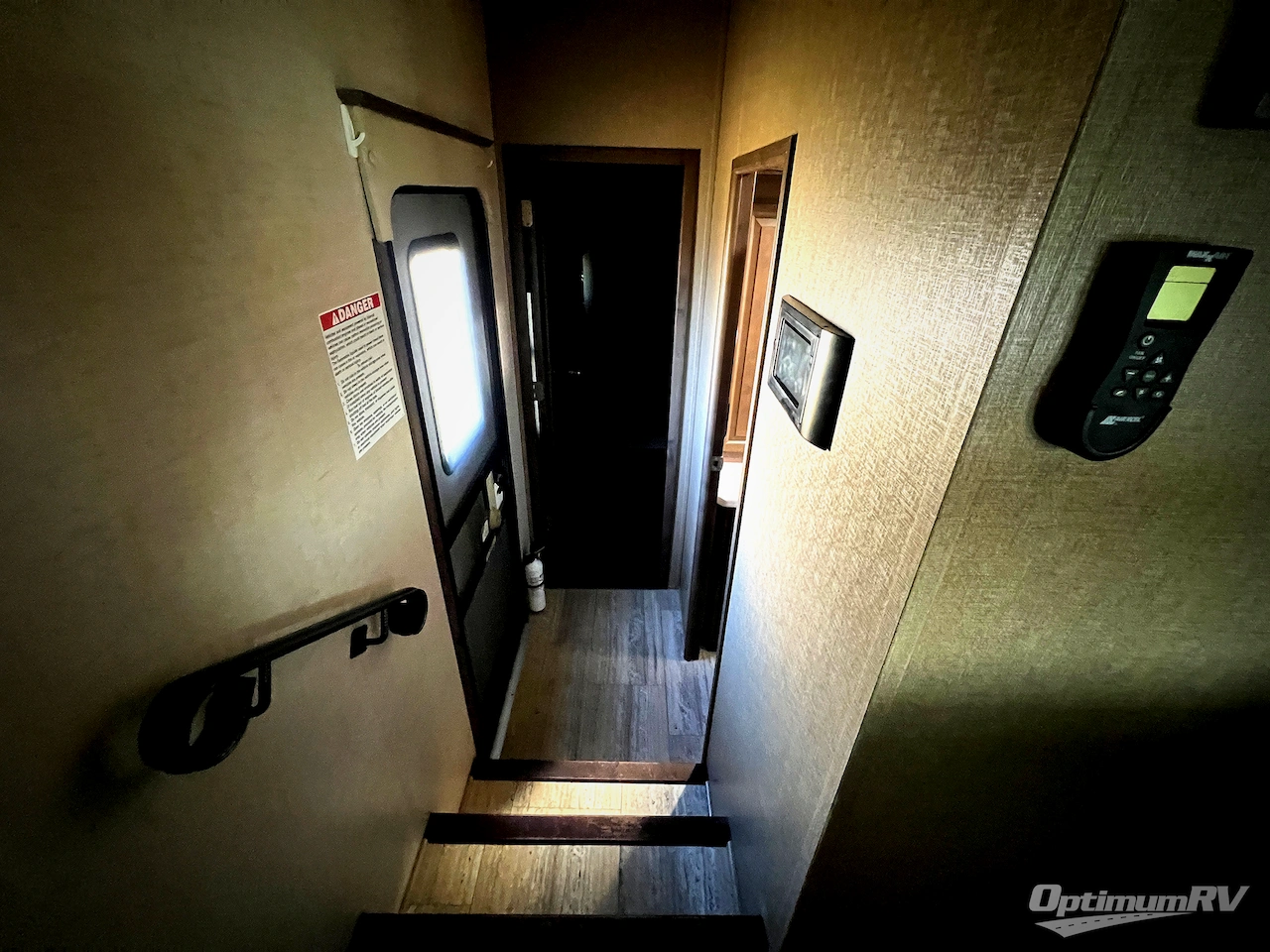 2017 KZ Venom 4020DQ Photo 32