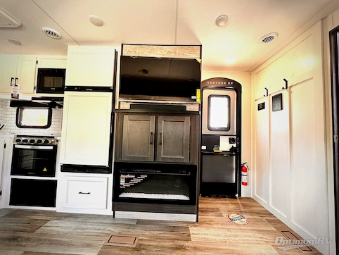 2025 Venture SportTrek Touring Edition STT292VRB RV Photo 2