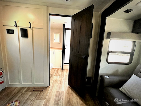 2025 Venture SportTrek Touring Edition STT292VRB RV Photo 4