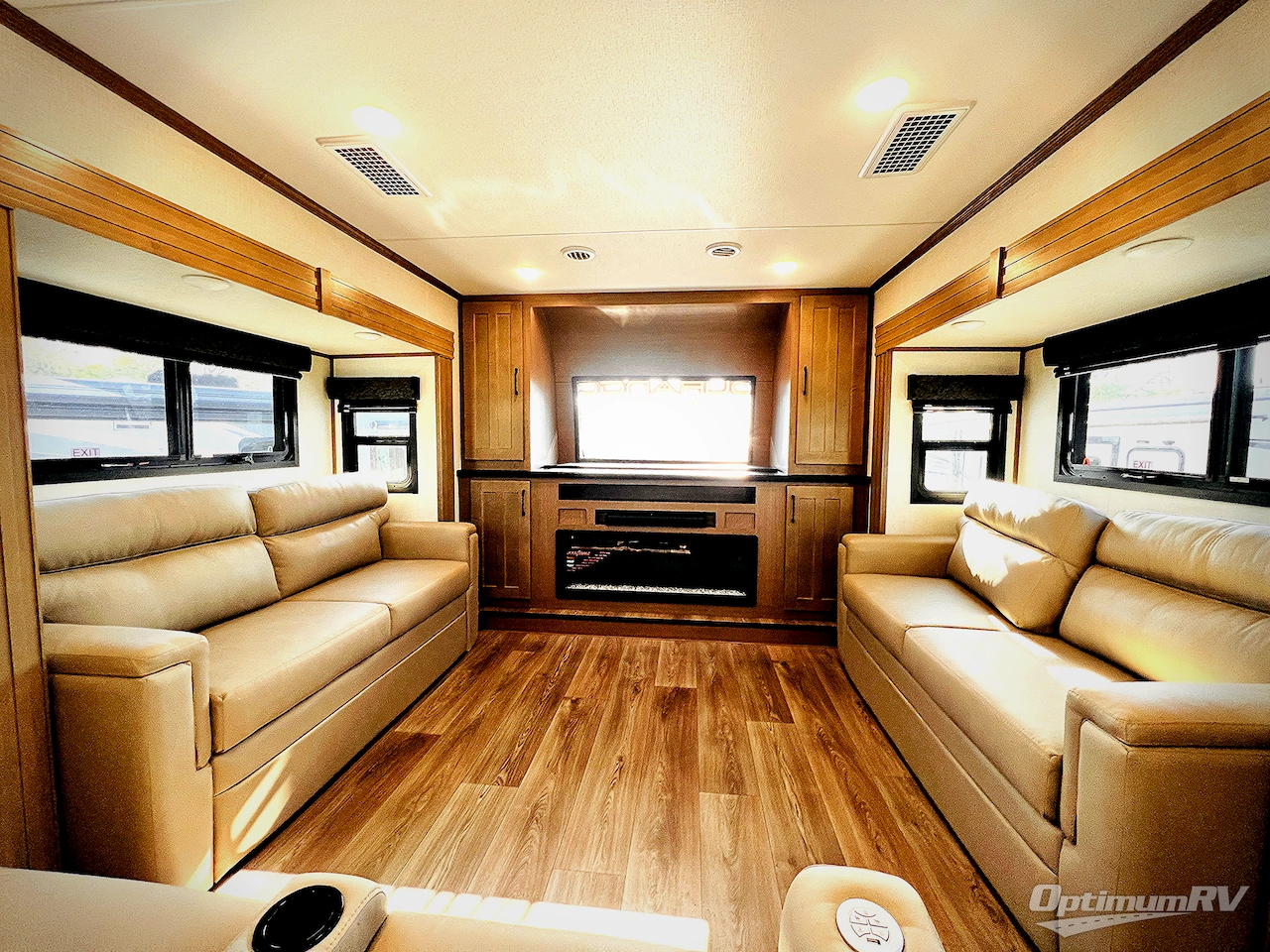 2025 KZ Durango Gold G388FLS Photo 7