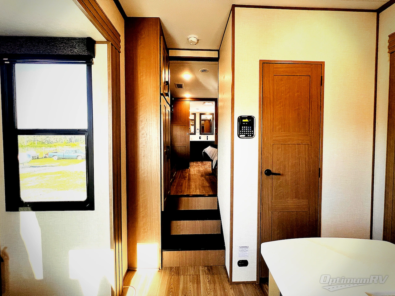 2025 KZ Durango Gold G388FLS Photo 20