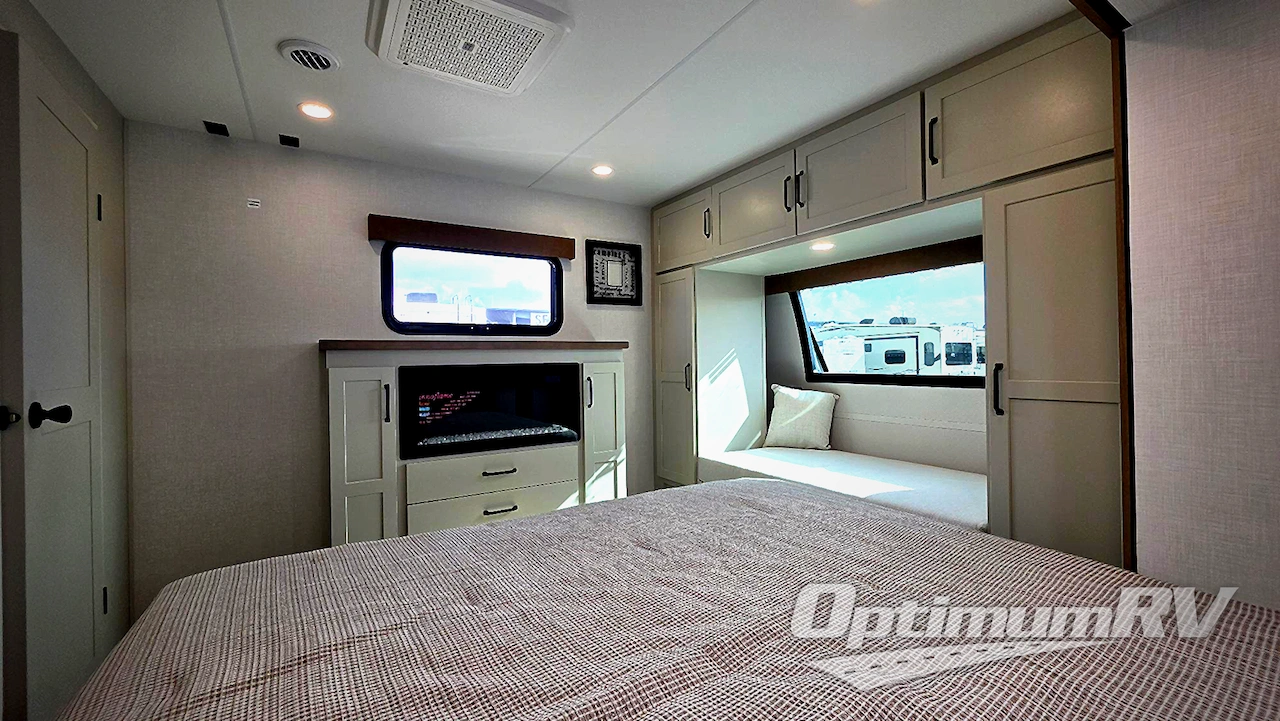 2027 Venture SportTrek Touring Edition STT272VRK Photo 6