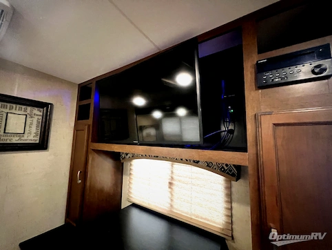2018 Venture SportTrek 251VRK RV Photo 3