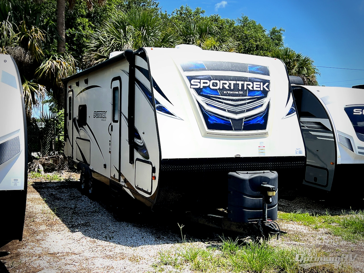 2018 Venture SportTrek 251VRK Photo 1