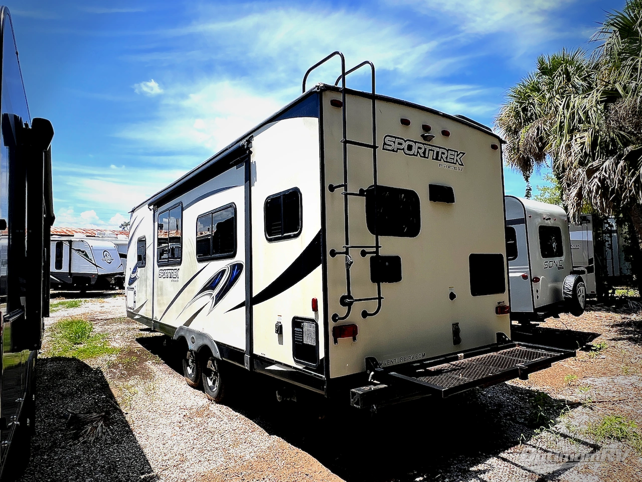 2018 Venture SportTrek 251VRK Photo 3