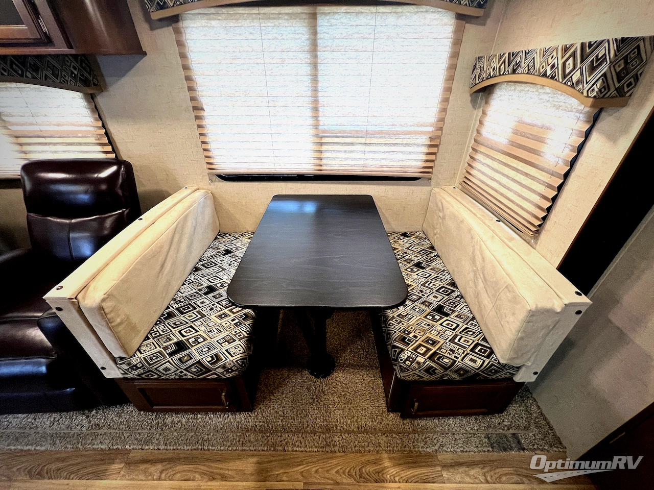 2018 Venture SportTrek 251VRK Photo 8