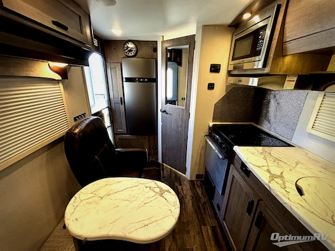 2021 Lance Lance 1475 RV Photo 2