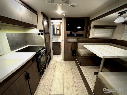 2022 Lance Lance Travel Trailers 1985 RV Photo 2