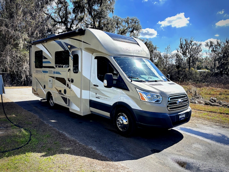 2016 Thor Gemini 23TR RV Photo 1