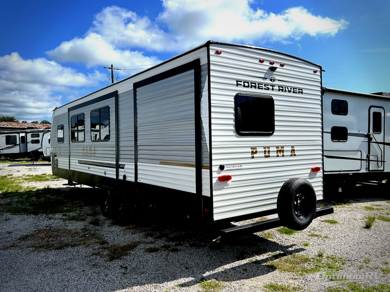 2026 Palomino Puma Camping Edition 305BHCE Photo 3