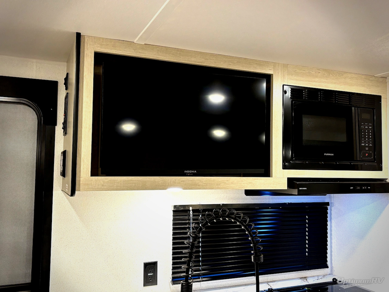 2026 Forest River Puma Camping Edition 305BHCE Photo 9