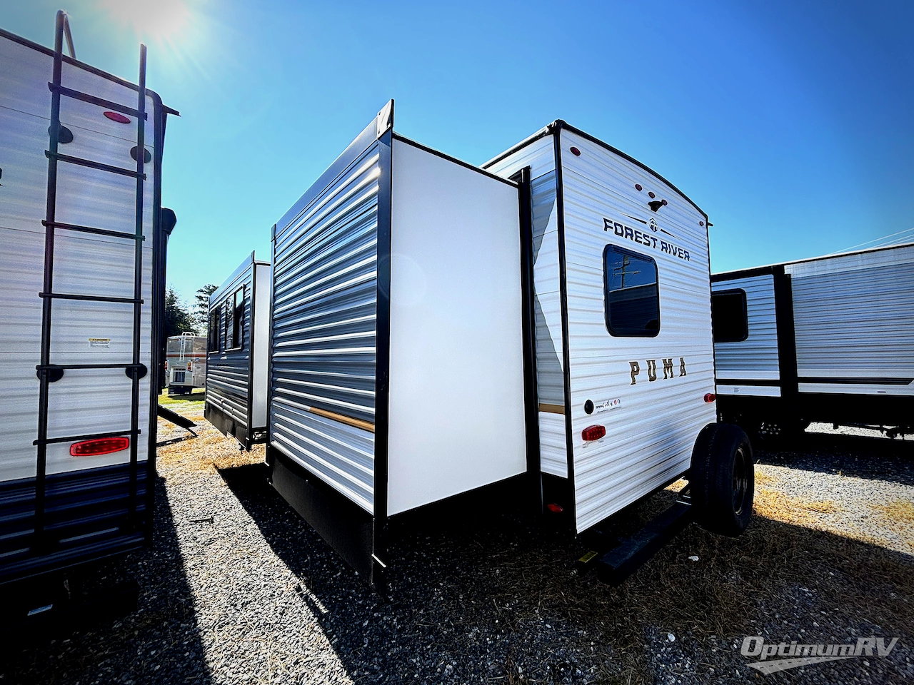 2026 Palomino Puma Camping Edition 305BHCE Photo 2