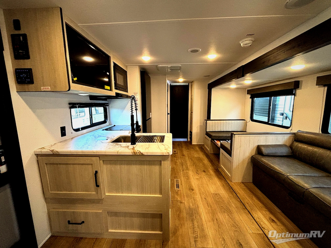 2026 Palomino Puma Camping Edition 305BHCE Photo 7