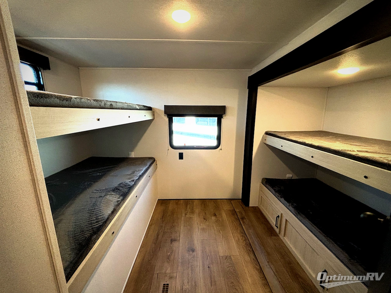 2026 Palomino Puma Camping Edition 305BHCE Photo 12