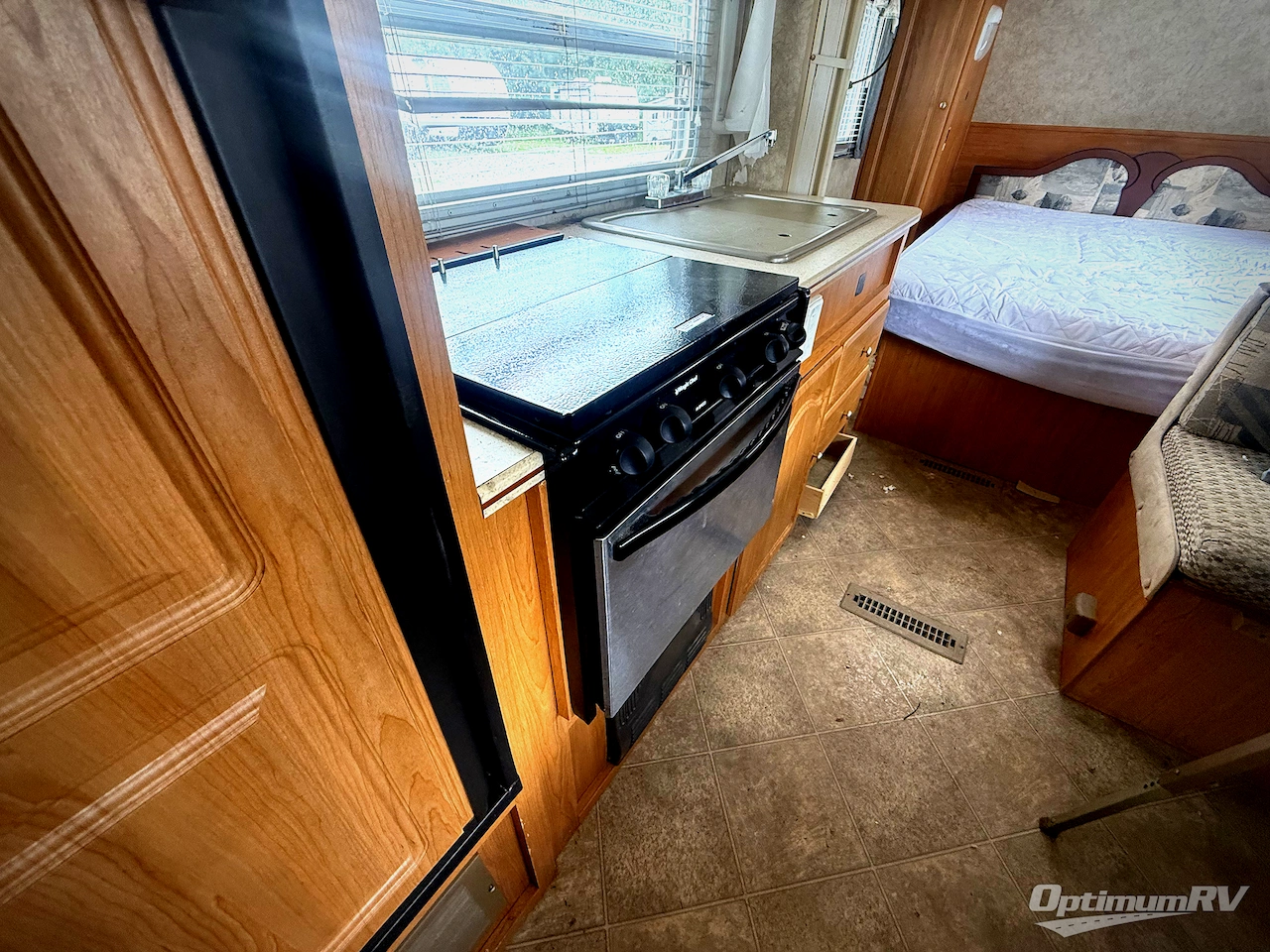 2007 Forest River Surveyor SV 230 Photo 12