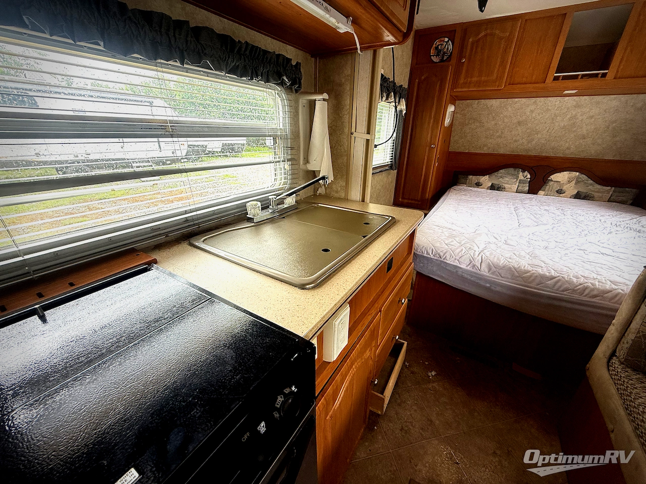 2007 Forest River Surveyor SV 230 Photo 13