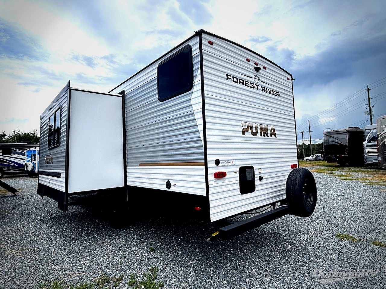 2026 Palomino Puma Camping Edition 305BHCE Photo 3
