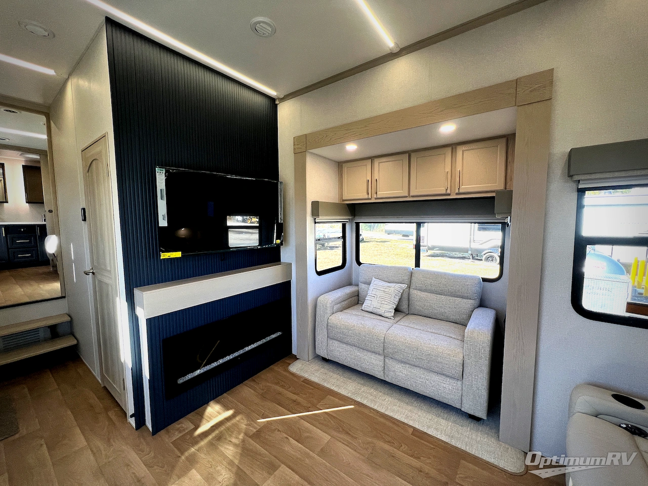 2026 Forest River Puma Mesa 388FKH Photo 6