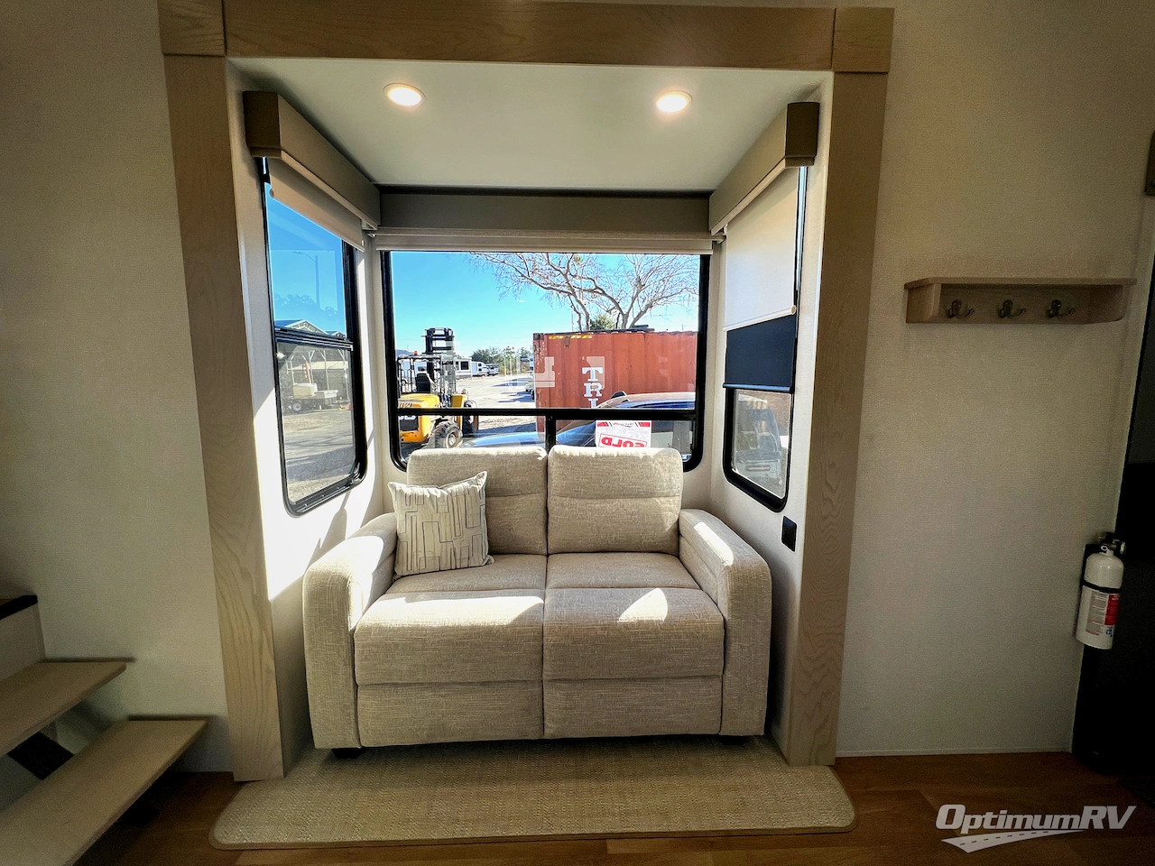 2026 Forest River Puma Mesa 388FKH Photo 7