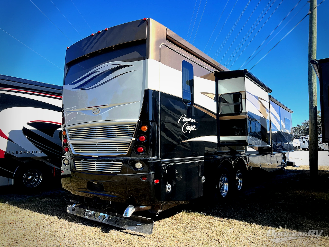 2013 American Coach American Eagle 45N Photo 3