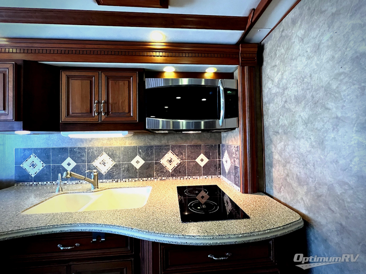 2013 American Coach American Eagle 45N Photo 11