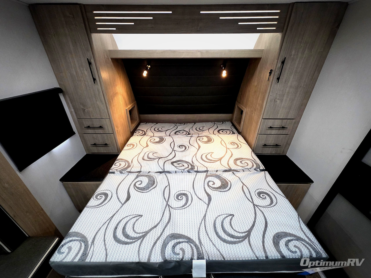 2025 Grand Design Imagine XLS 17MKE Photo 6