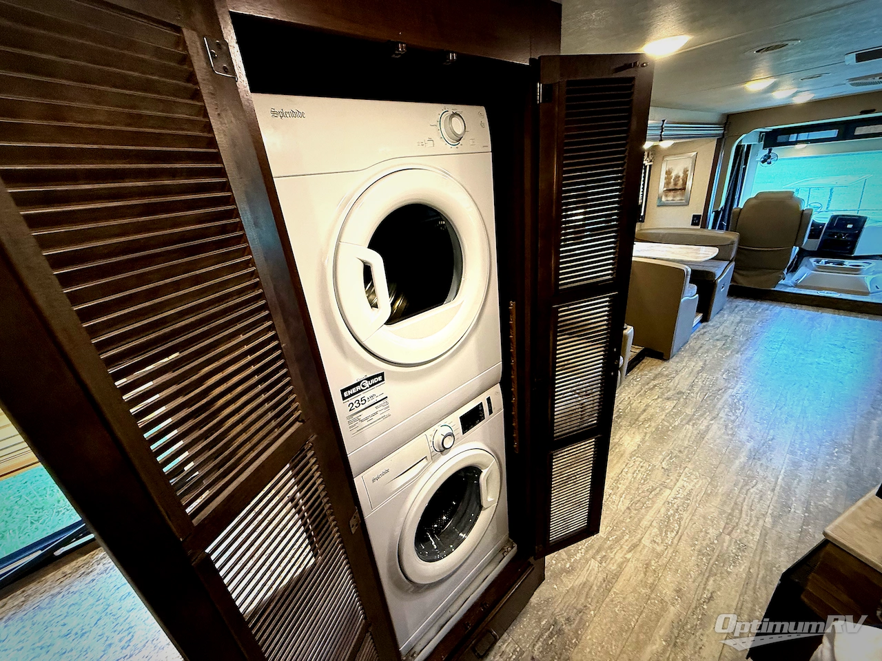 2019 Thor Hurricane 35M Photo 16
