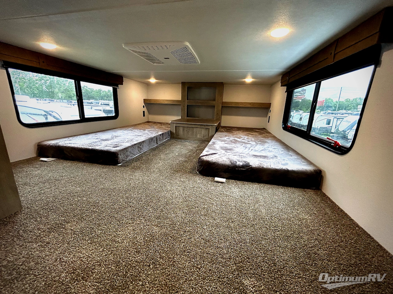 2025 Palomino Puma Destination 402LFT Photo 17