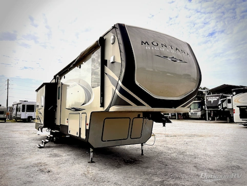 Used 2018 Keystone Montana High Country 321MK Featured Photo