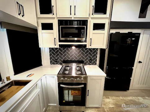 2025 Palomino Puma Destination 403LFT RV Photo 2