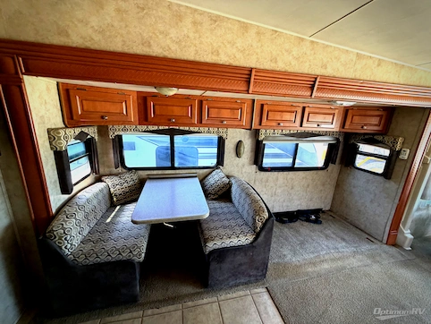 2008 Damon Outlaw 3611 RV Photo 3