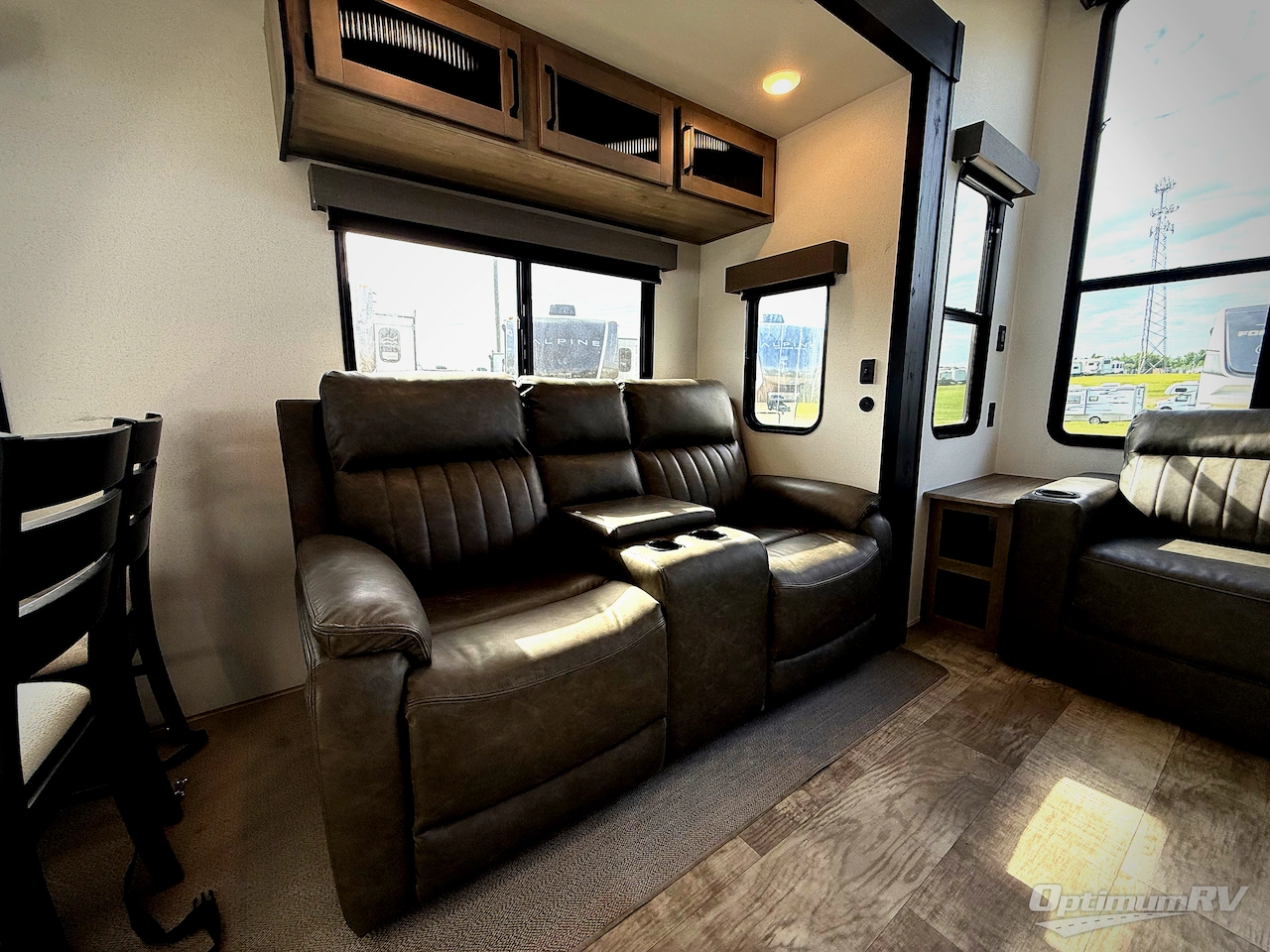 2025 Palomino Puma Destination 401RLFT Photo 4