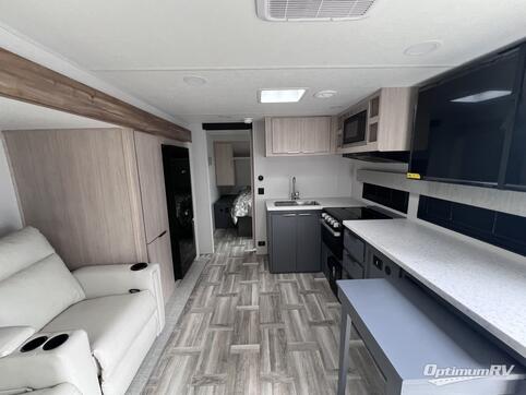 2025 Prime Time Tracer 250BH RV Photo 2