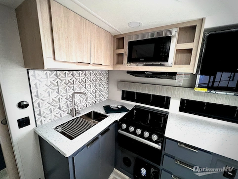 2025 Prime Time Tracer 250BH RV Photo 2