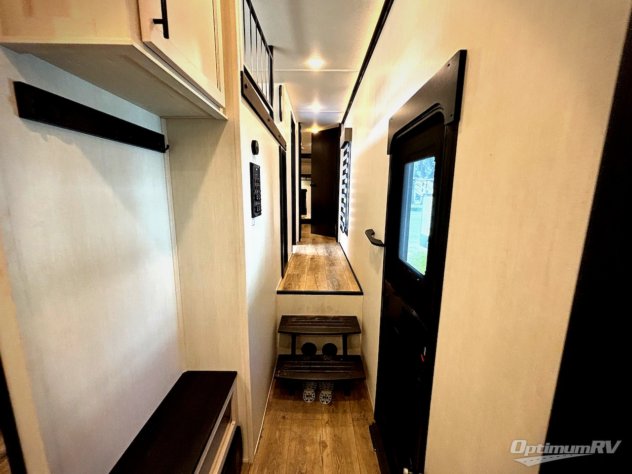 2025 Forest River Sabre 36FLX Photo 5