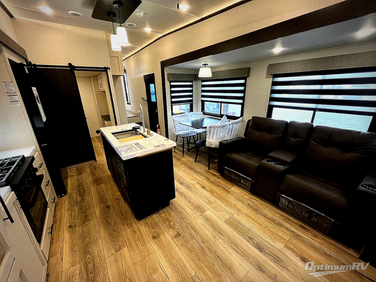 2025 Forest River Sabre 36FLX Photo 6