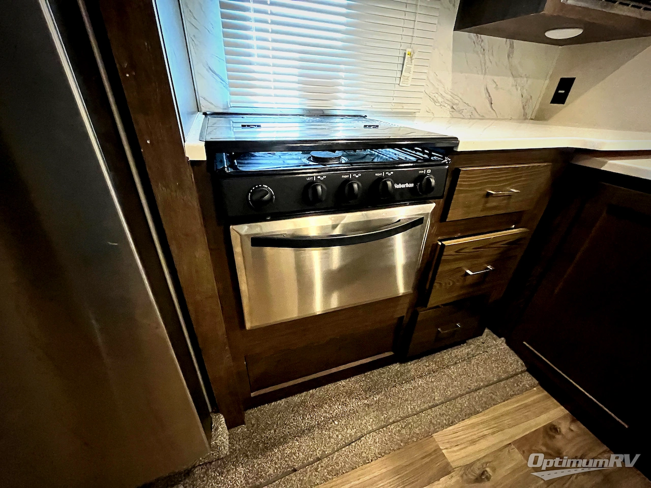 2019 Forest River Salem Hemisphere GLX 326RL Photo 13