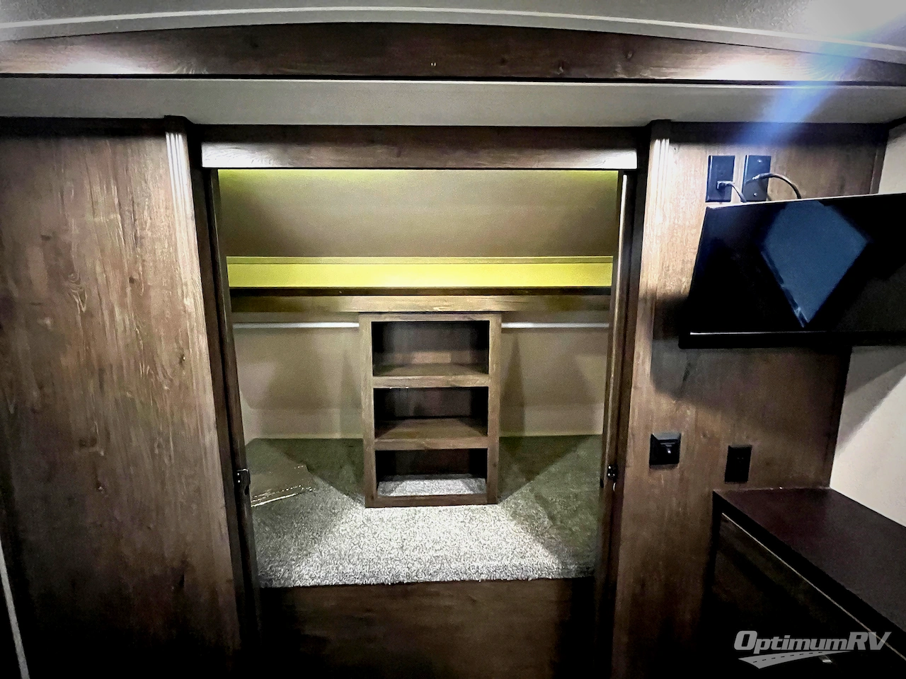 2019 Forest River Salem Hemisphere GLX 326RL Photo 20