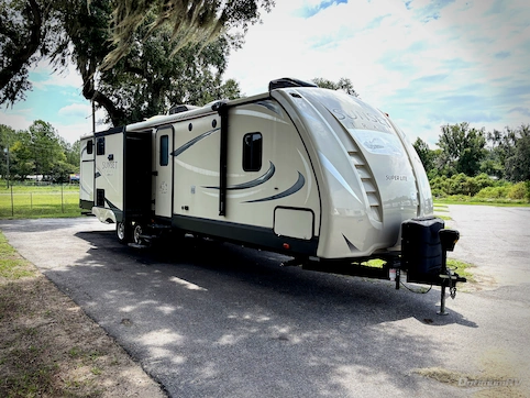 Used 2017 CrossRoads Sunset Trail Super Lite ST320BH Featured Photo