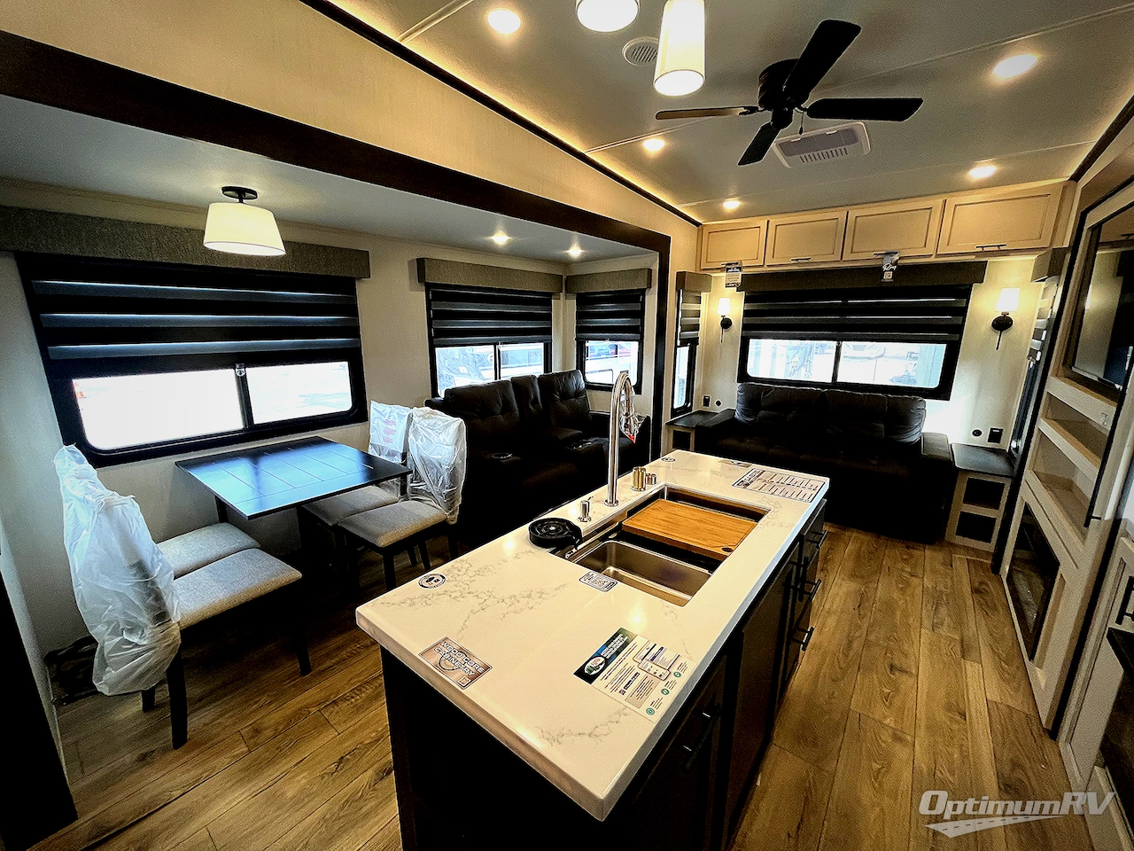 2025 Forest River Sabre 36FLX Photo 6