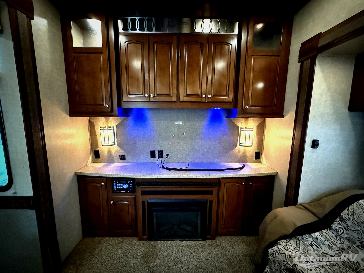 2015 Heartland Oakmont 325RE Photo 7