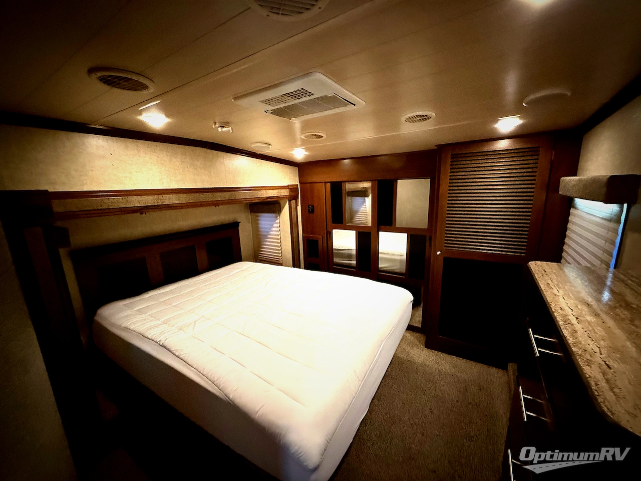 2015 Heartland Oakmont 325RE Photo 14